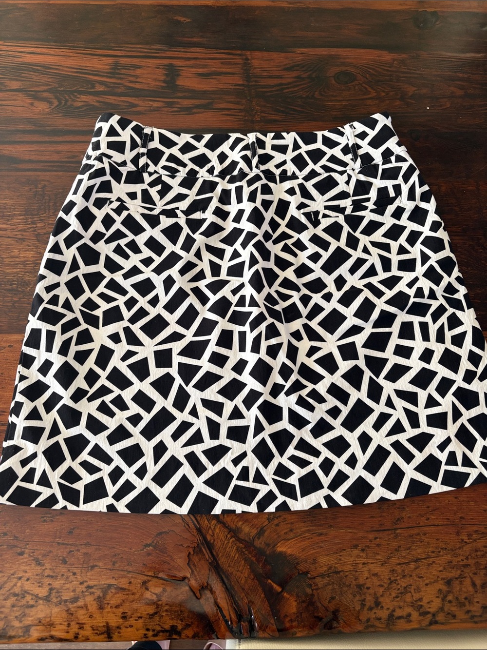 Black & White Geometric Print Women's Skort size 12